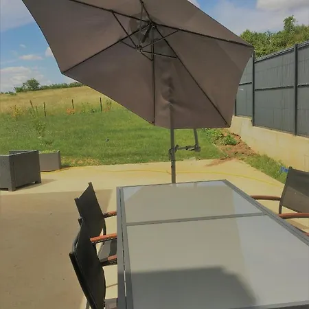 Inclus Au Calme Dans Ambiance Chaleureuse Diner Possible * Eulmont